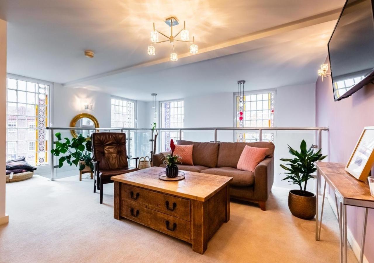 Lux Duplex Apartment 19Th Century Chapel Wakefield Centre Luaran gambar
