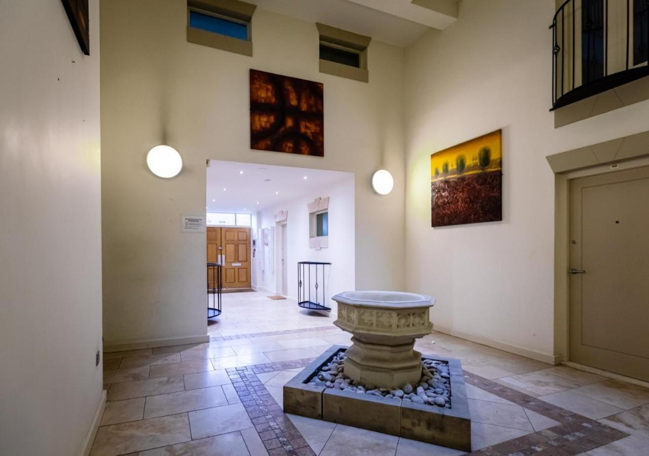 Lux Duplex Apartment 19Th Century Chapel Wakefield Centre Luaran gambar